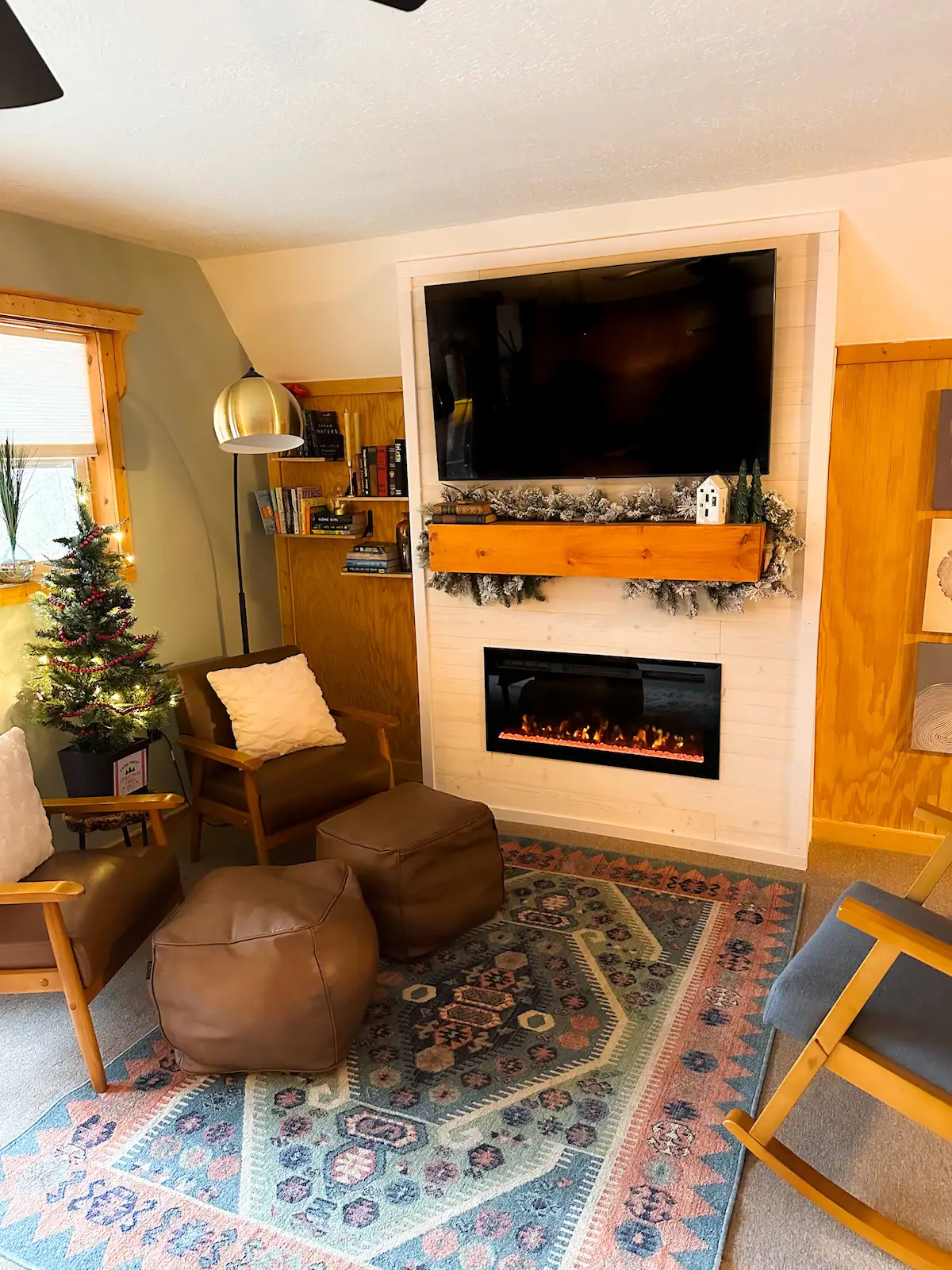 Cozy Living Room with 55" TV